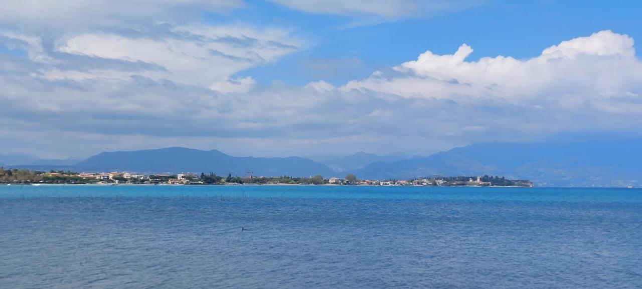 Sorridi Al Lago Sirmione Bagian luar foto