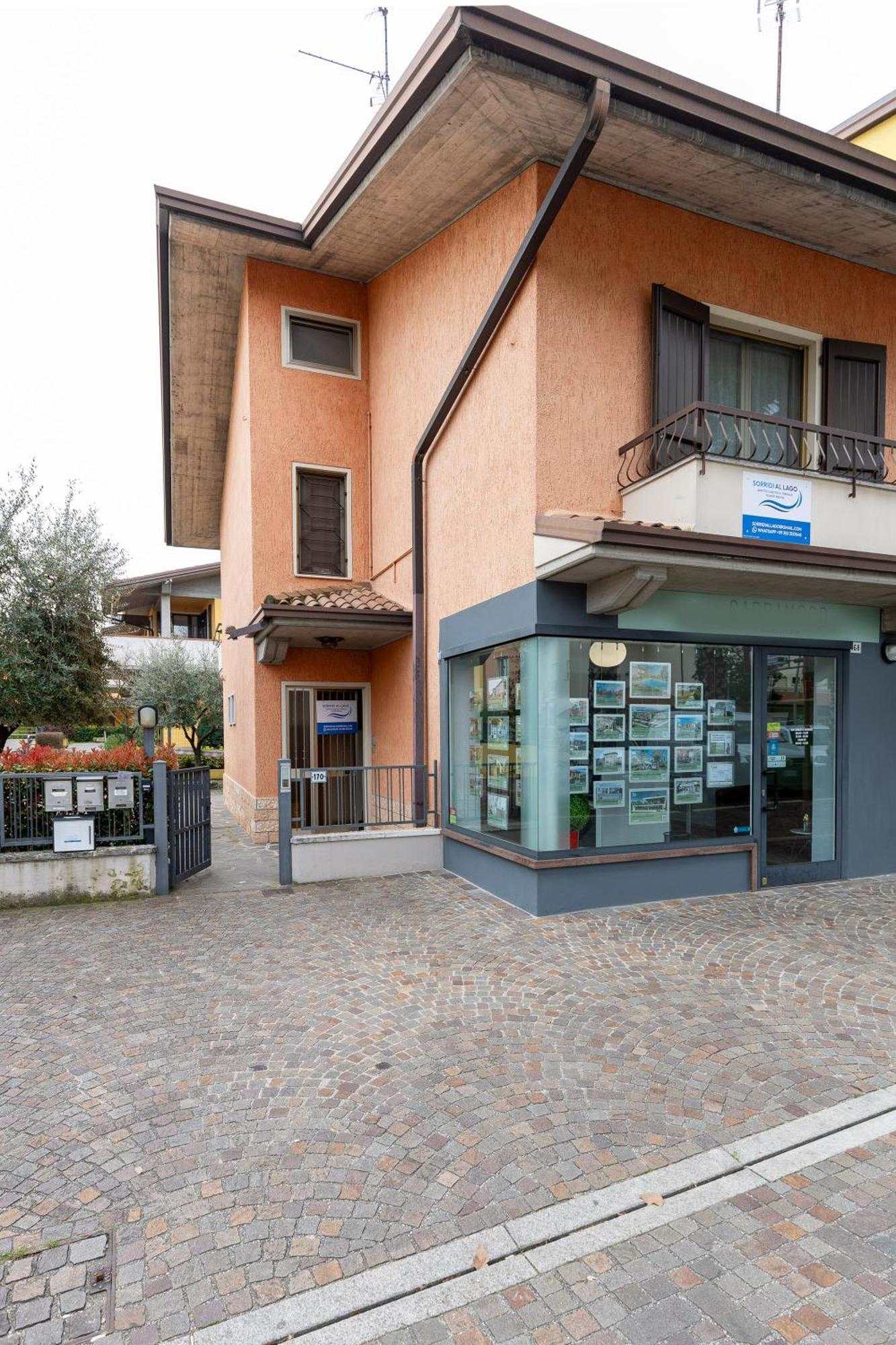 Sorridi Al Lago Sirmione Bagian luar foto