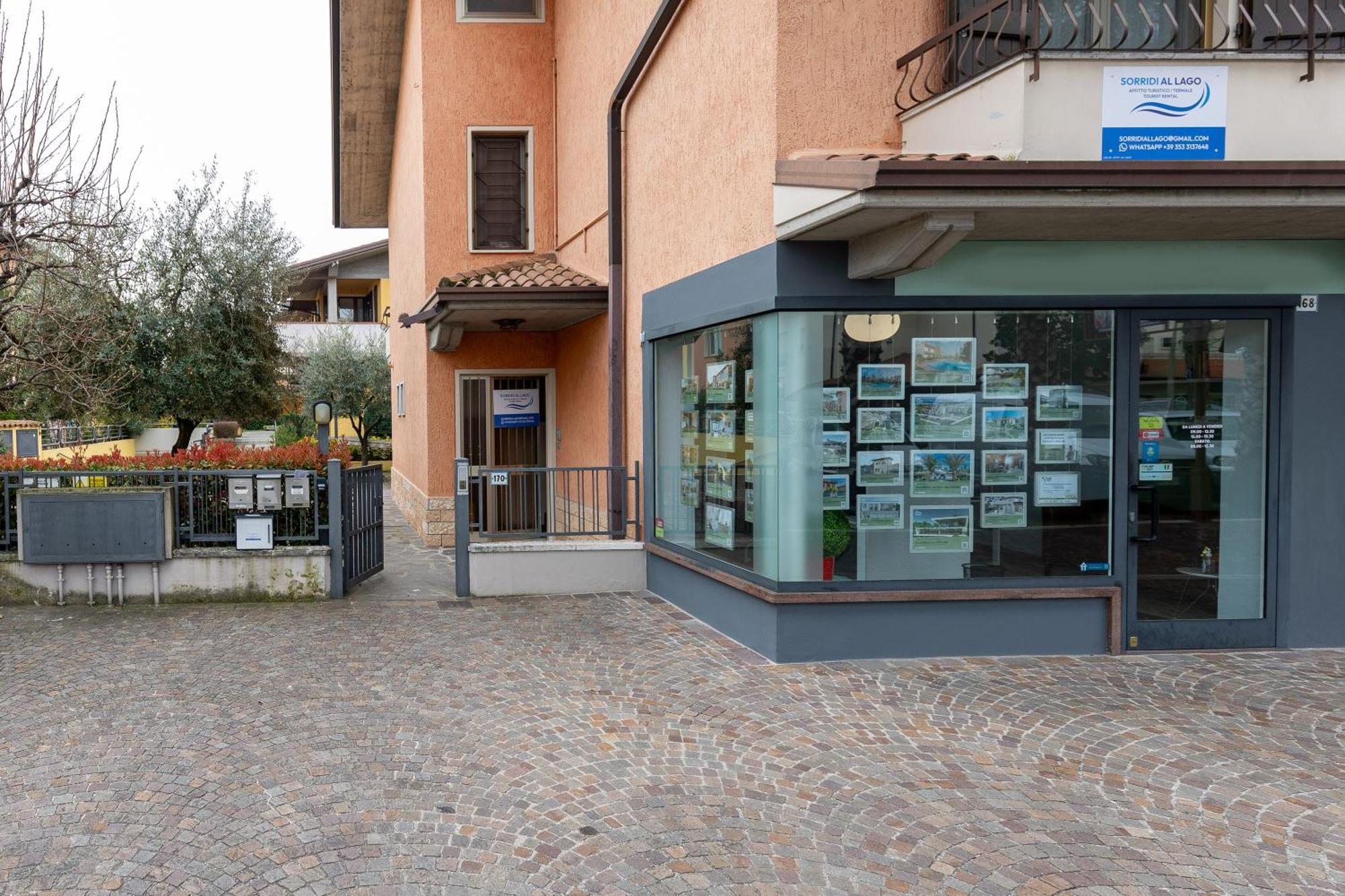 Sorridi Al Lago Sirmione Bagian luar foto