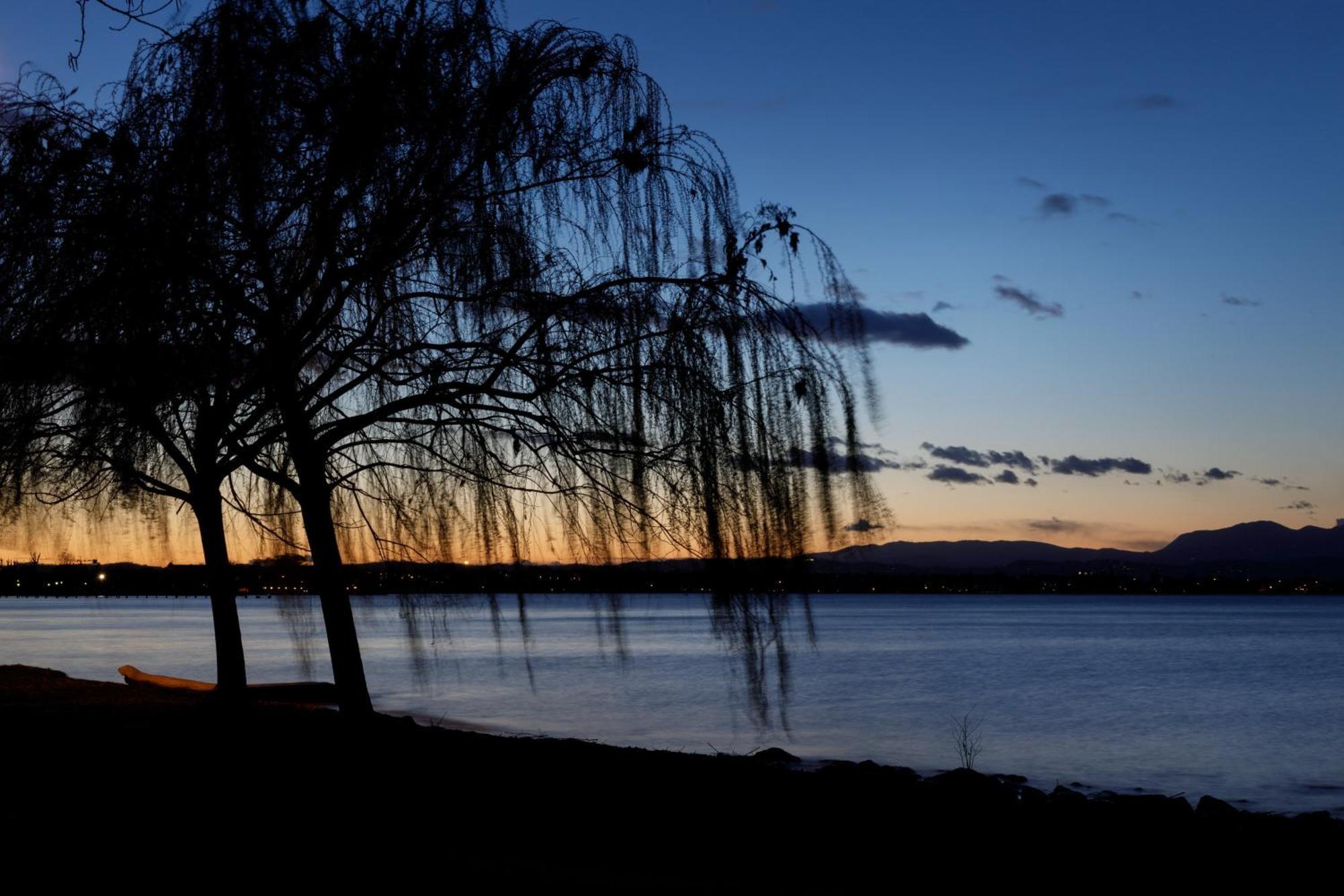Sorridi Al Lago Sirmione Bagian luar foto